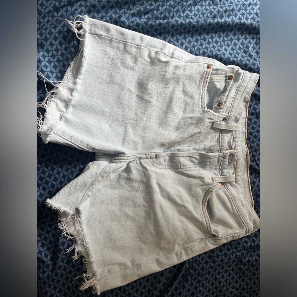 Levi’s shorts